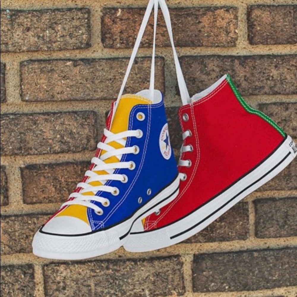 “Converse Chuck Taylor All Star Hi Color-Block”